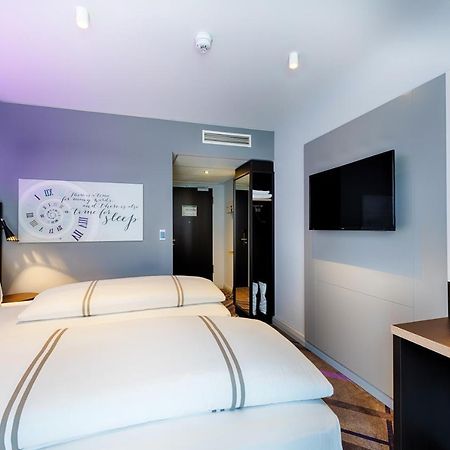 Premier Inn Darmstadt City Centre Екстер'єр фото