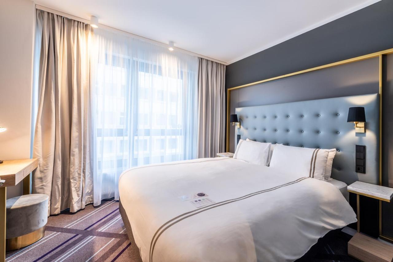 Premier Inn Darmstadt City Centre Екстер'єр фото