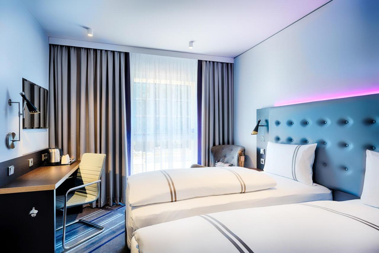 Premier Inn Darmstadt City Centre Екстер'єр фото