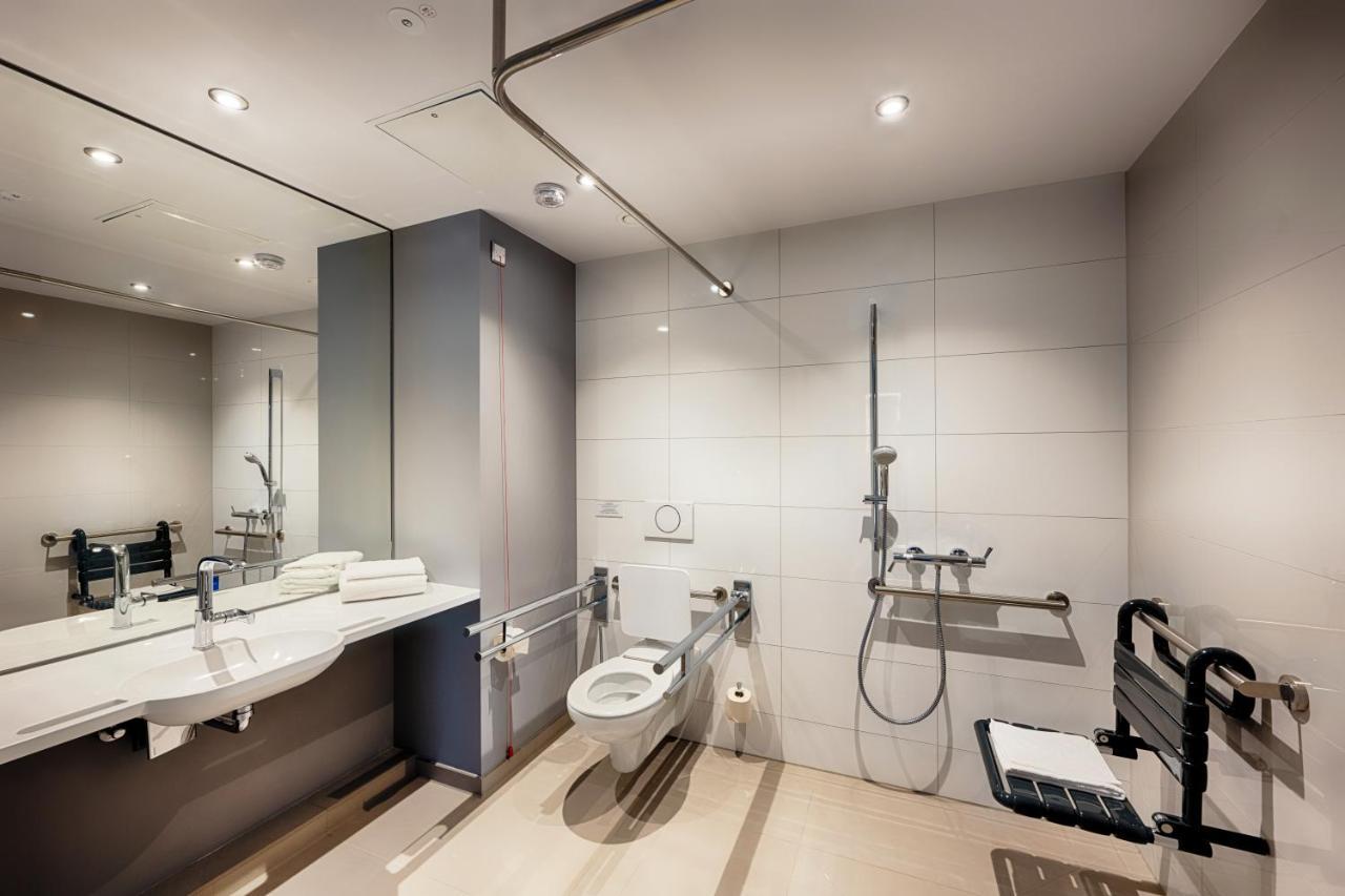 Premier Inn Darmstadt City Centre Екстер'єр фото