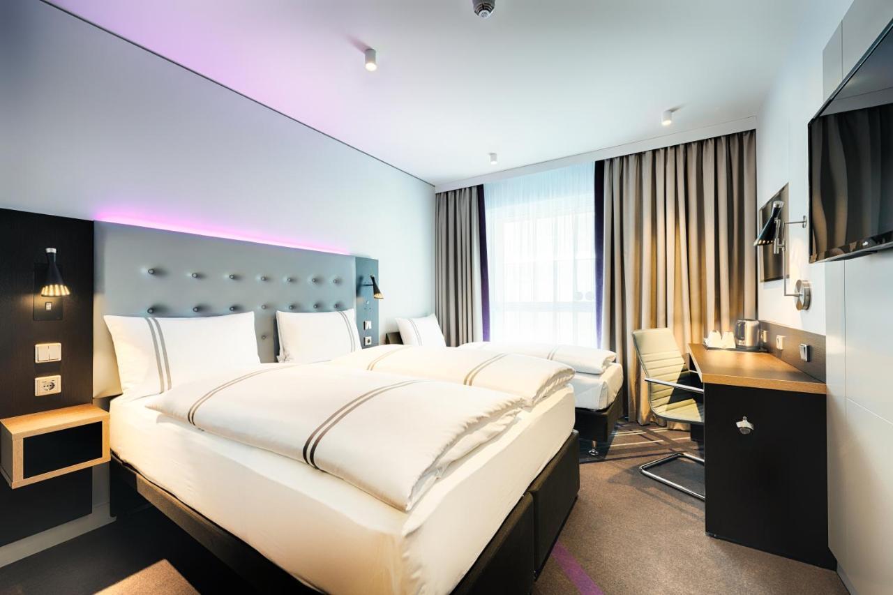 Premier Inn Darmstadt City Centre Екстер'єр фото