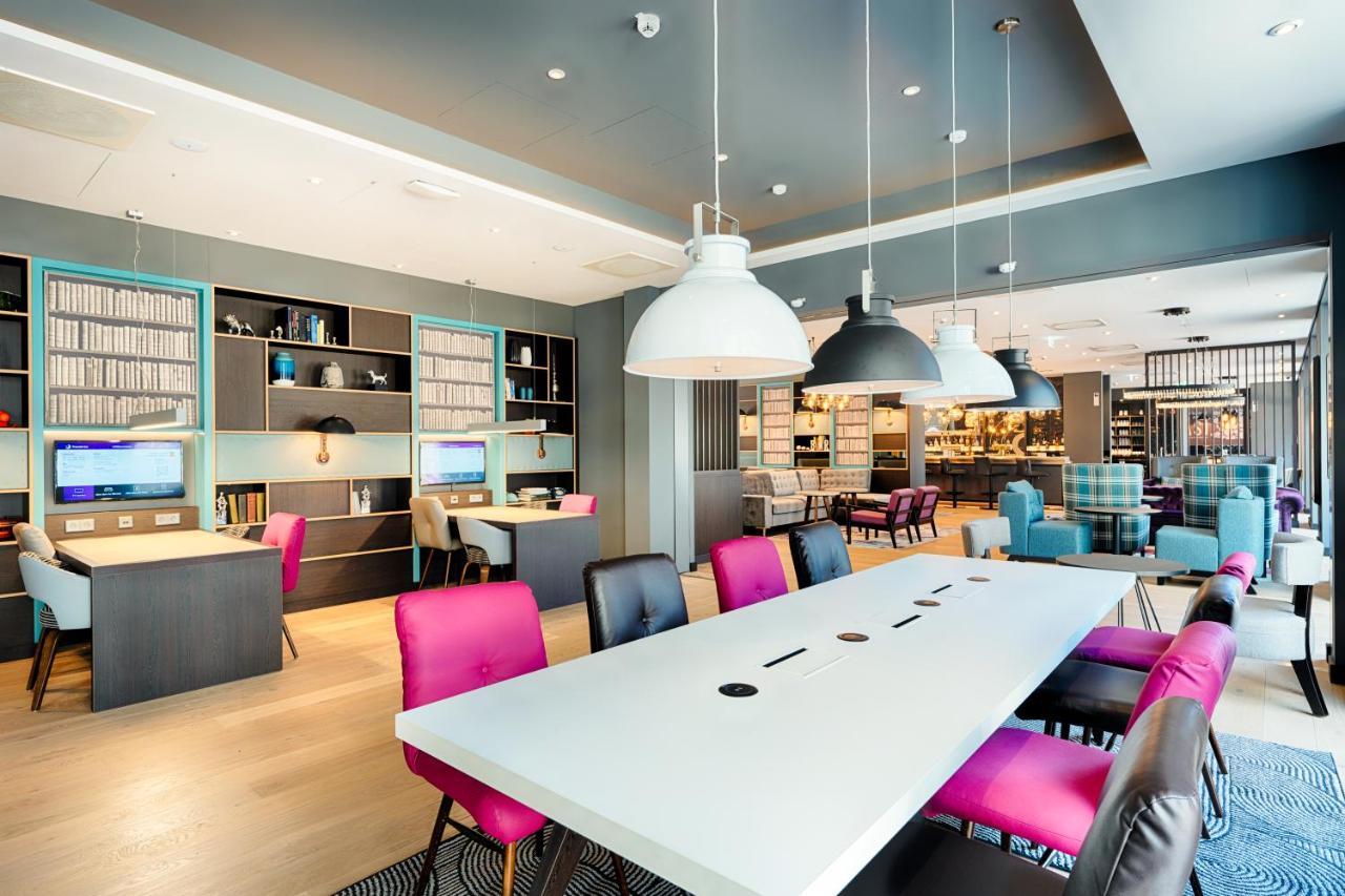 Premier Inn Darmstadt City Centre Екстер'єр фото