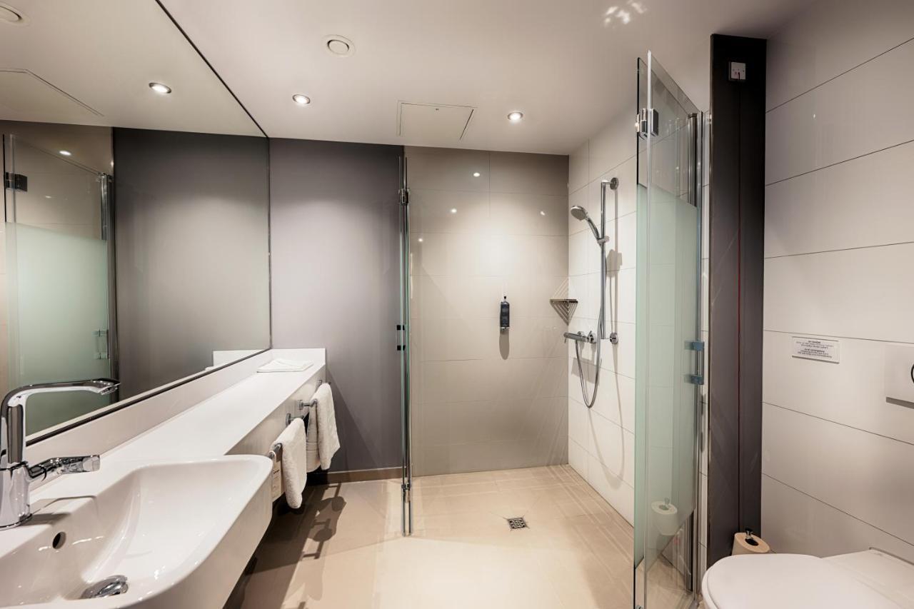 Premier Inn Darmstadt City Centre Екстер'єр фото