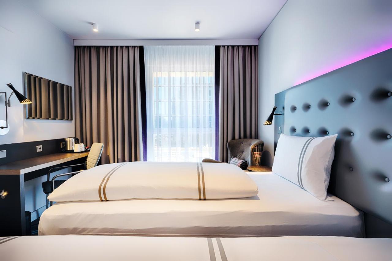 Premier Inn Darmstadt City Centre Екстер'єр фото